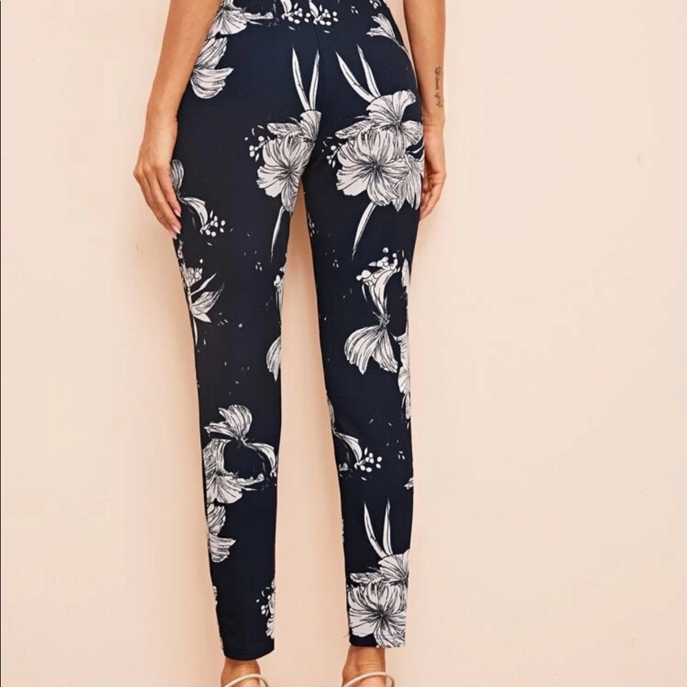 Pants - Picture 3 of 4